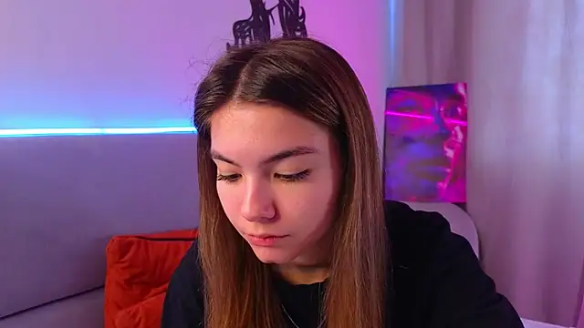 MargieDavidson online show from February 25, 7:41 am