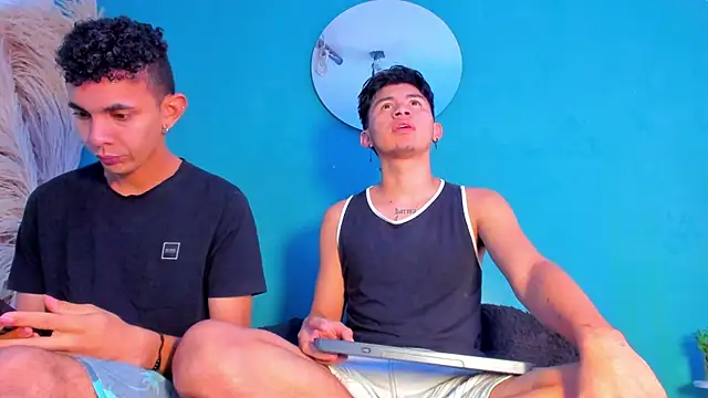 david valiz online show from November 8, 12:42 pm