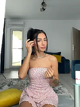 VickyM99 online show from April 9, 10:54 am