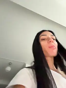 VickyM99 online show from November 29, 7:19 am