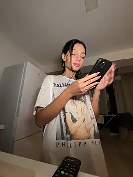 VickyM99 online show from November 4, 4:11 pm