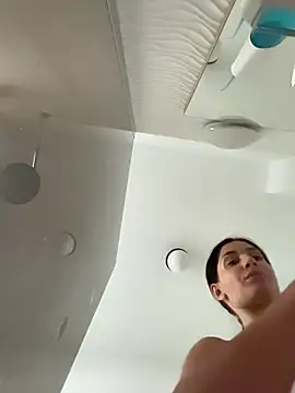 VickyM99 online show from December 17, 8:52 am