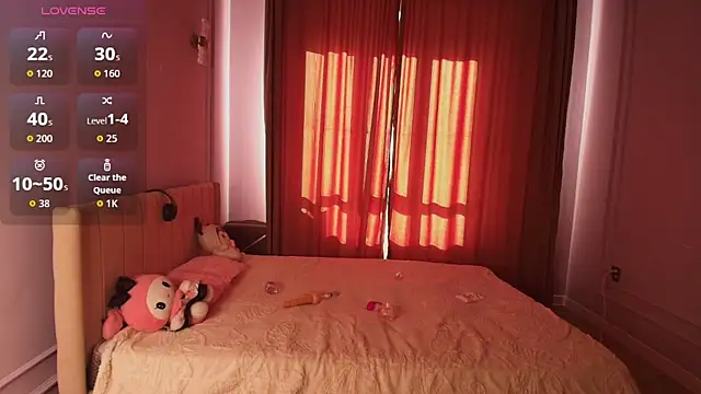 lihnpham online show from April 13, 3:10 am