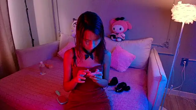 lihnpham online show from March 2, 3:07 am