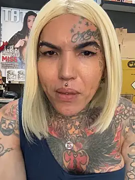 Snapshot of euscarlethotgirl chatting on November 13, 7:18 pm euscarlethotgirl online show from November 13, 7:18 pm