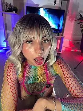 MiluandMIke online show from November 12, 10:02 pm