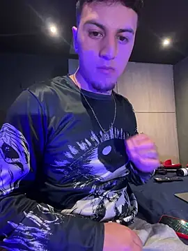 MiluandMIke online show from February 3, 6:22 am