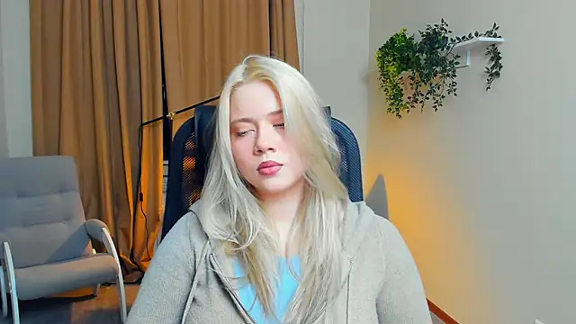 Snapshot of MichelinaRiff chatting on November 4, 1:59 pm MichelinaRiff online show from November 4, 1:59 pm