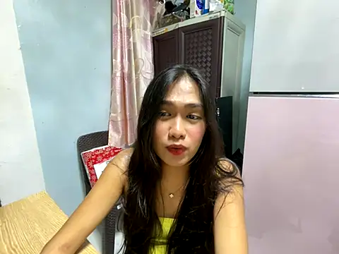 Snapshot of Philina_thi chatting on November 4, 12:20 pm Philina thi online show from November 4, 12:20 pm