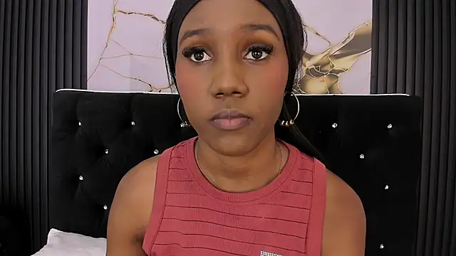 Snapshot of Mia_Devereaux167 chatting on February 25, 6:19 pm Mia Devereaux167 online show from February 25, 6:19 pm