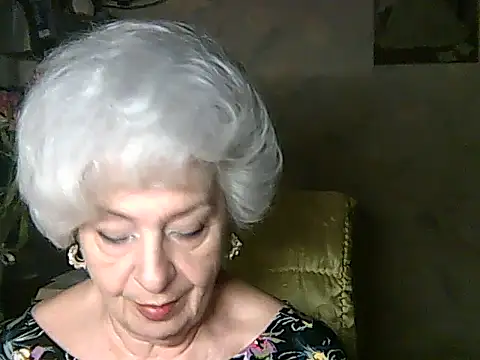 Snapshot of ValeriaKroww chatting on June 4, 5:17 pm ValeriaKroww online show from June 4, 5:17 pm
