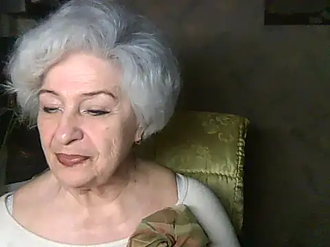Snapshot of ValeriaKroww chatting on May 5, 5:49 pm ValeriaKroww online show from May 5, 5:49 pm