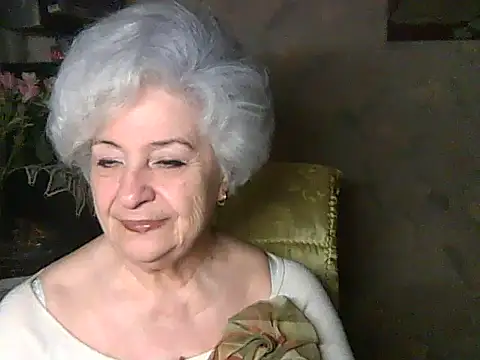 Snapshot of ValeriaKroww chatting on May 4, 5:49 pm ValeriaKroww online show from May 4, 5:49 pm