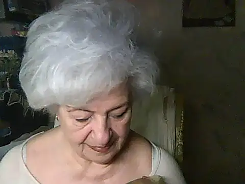 Snapshot of ValeriaKroww chatting on May 8, 6:39 am ValeriaKroww online show from May 8, 6:39 am