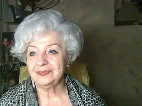 Snapshot of ValeriaKroww chatting on April 24, 4:36 am ValeriaKroww online show from April 24, 4:36 am