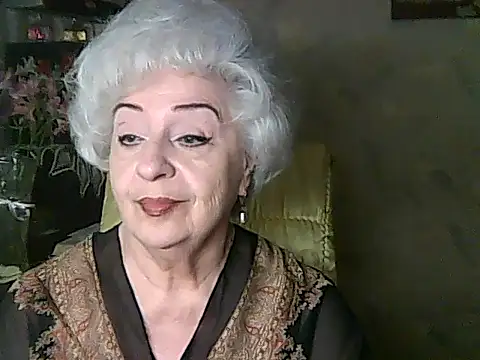 Snapshot of ValeriaKroww chatting on June 7, 4:23 pm ValeriaKroww online show from June 7, 4:23 pm