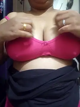 Snapshot of Mathi_cam chatting on November 18, 2:53 pm Mathi cam online show from November 18, 2:53 pm