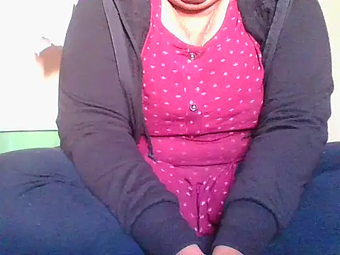 Snapshot of Mathi_cam chatting on December 23, 6:56 am Mathi cam online show from December 23, 6:56 am