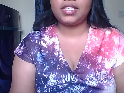 Snapshot of Mathi_cam chatting on January 10, 5:25 am Mathi cam online show from January 10, 5:25 am