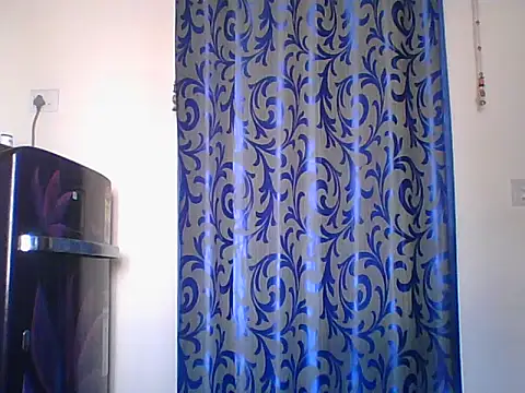 Snapshot of Mathi_cam chatting on February 7, 4:53 am Mathi cam online show from February 7, 4:53 am