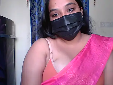 Snapshot of Mathi_cam chatting on January 6, 5:55 am Mathi cam online show from January 6, 5:55 am