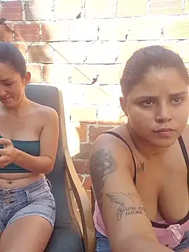 Snapshot of lil_misty chatting on November 18, 7:28 pm lil misty online show from November 18, 7:28 pm