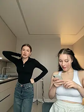 Snapshot of MelissaPinkiss chatting on December 4, 7:18 am MelissaPinkiss online show from December 4, 7:18 am