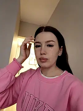 MelissaPinkiss online show from February 8, 11:30 am