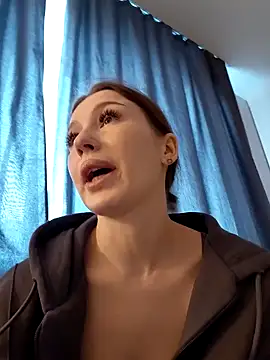 MelissaPinkiss online show from March 14, 1:28 pm