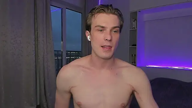 DanteRay online show from December 1, 1:23 pm