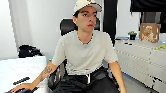  rhys jagger online show from November 24, 7:08 am