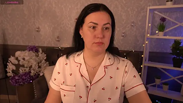 VelvetLuck online show from January 13, 1:37 pm