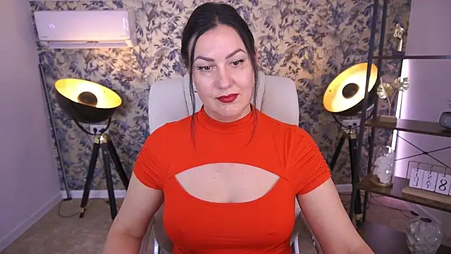 Snapshot of VelvetLuck chatting on July 19, 12:46 pm VelvetLuck online show from July 19, 12:46 pm