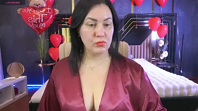 Snapshot of VelvetLuck chatting on February 18, 1:51 pm VelvetLuck online show from February 18, 1:51 pm