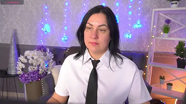 VelvetLuck online show from January 12, 1:40 pm