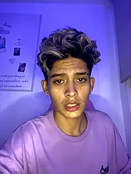 MassimoAlessandro online show from November 6, 12:25 am