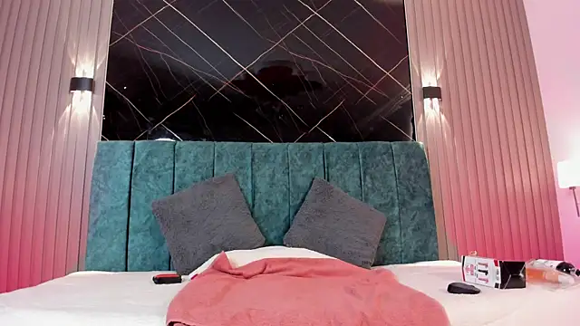 Bella Riverss online show from May 8, 6:56 pm