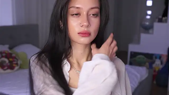 MarvisKuhIo online show from November 13, 5:33 am