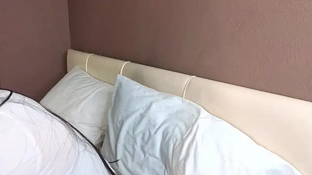 MarvisKuhIo online show from November 22, 5:06 am