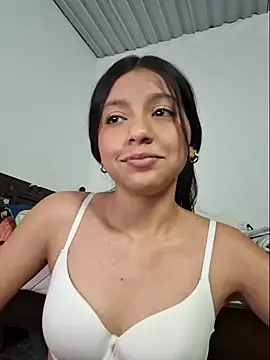 charlloteevans online show from March 5, 3:19 pm