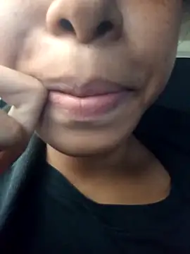 Morenaizzy online show from November 6, 2:43 pm