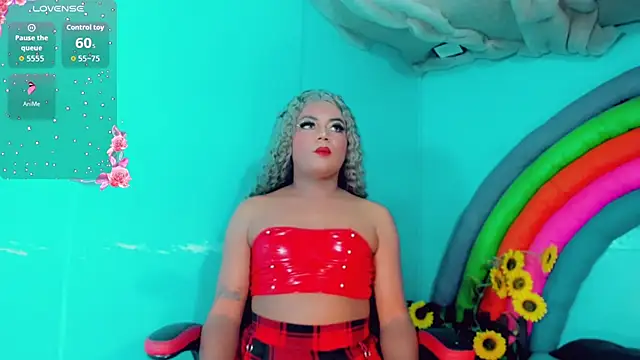 Snapshot of Alice_brandom chatting on December 20, 11:02 am Alice brandom online show from December 20, 11:02 am