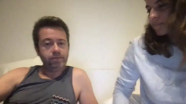 pia couple online show from November 12, 8:23 pm