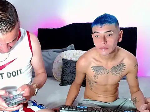 will and alex online show from November 4, 2:43 pm