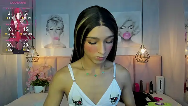 sensual skinny online show from November 21, 9:03 pm