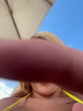 Snapshot of melisboa chatting on February 6, 6:15 pm melisboa online show from February 6, 6:15 pm