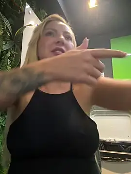 melisboa online show from June 21, 2:39 am