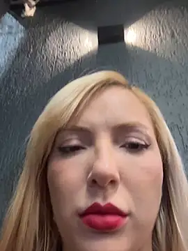 melisboa online show from May 16, 2:54 am