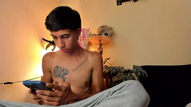 lucian davii online show from December 17, 3:39 pm