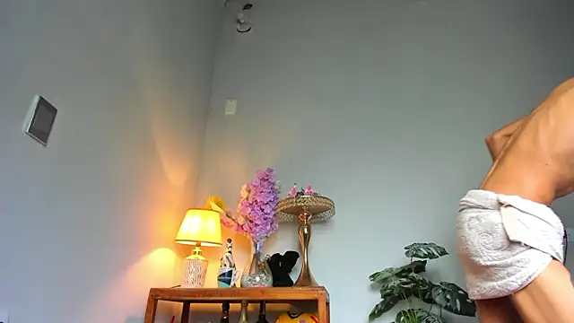 lucian davii online show from March 24, 2:28 pm